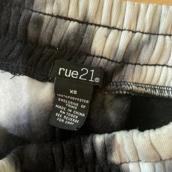 RUE 21 Butterfly Tie Dye Sweat Pant Joggers Lounge Pants - size XS - Picture 4 of 4